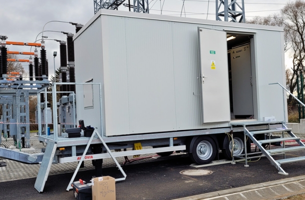 Pojízdný vysílač HDO 22 kV, 216,6 Hz